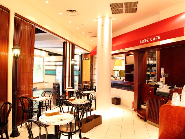 Light Cafe スパイラルタワーズ店