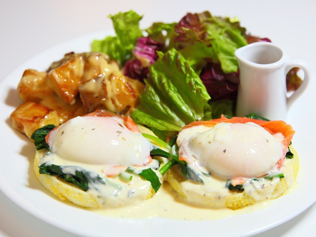 Light Cafe スパイラルタワーズ店